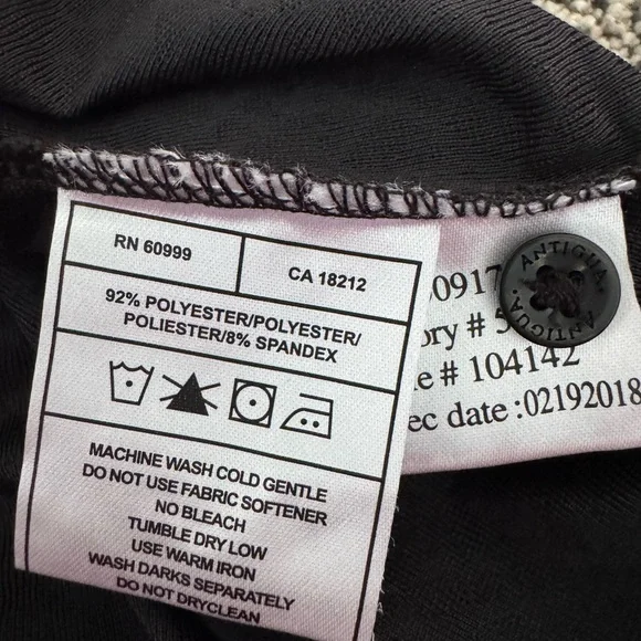 Antigua Women's Black Sleeveless golf Top - Picture 4 of 5